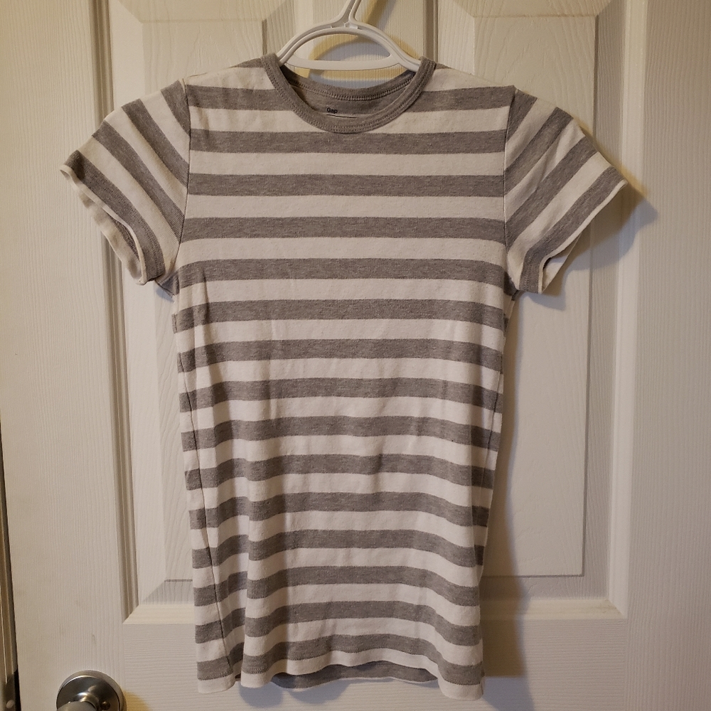 Gap Striped Grey & White Modern Tee